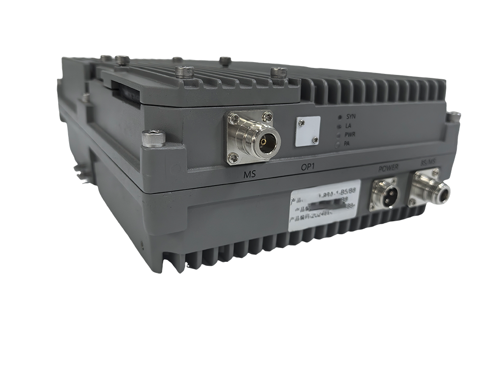  岭东三频手机信号接收器2000㎡